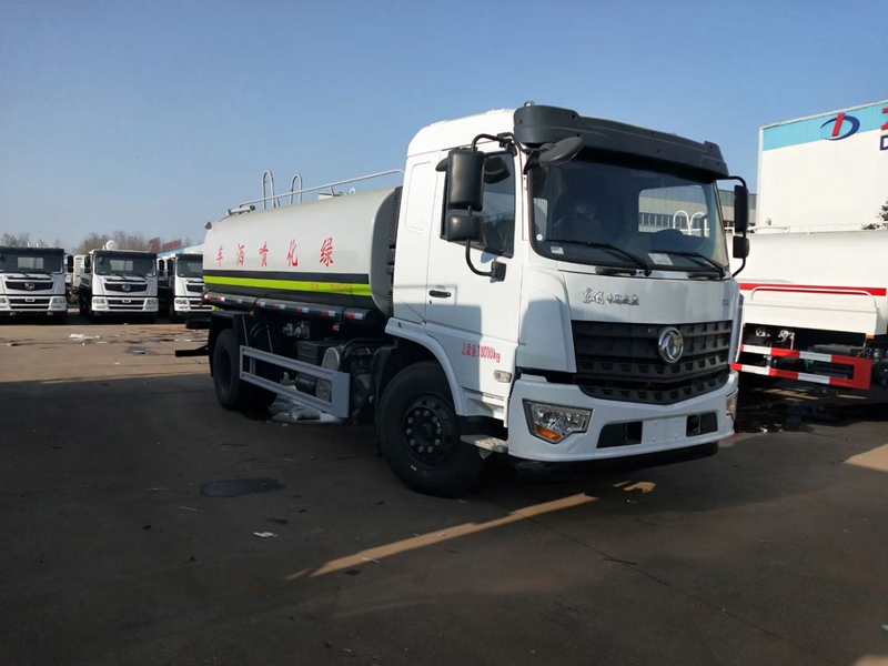國(guó)六D3L 15立方灑水車(chē)